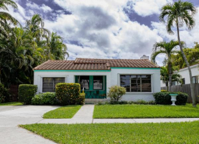 Charming Historical Paradise Home Close to Beach